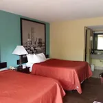 Super 8 By Wyndham Tulsa