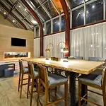 Crowne Plaza Tulsa Hotel Southern Hills