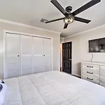 Immaculate Woodland View Retreat With Hot Tub