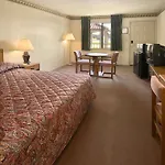 Travelodge By Wyndham Tulsa