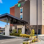 Holiday Inn Express & Suites Tulsa East - Catoosa By Ihg