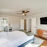 Lovely Tulsa Vacation Rental About 3 Mi To Downtown!