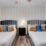 10Min To Expo - Family-Friendly With Office & Playroom