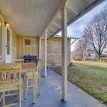 Tulsa Home With Yard 5 Mi To Downtown!
