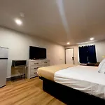 Economy Inn And Suites