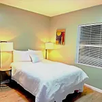 Cozy 2-Bedroom, 1-Bathroom Haven In Tulsa!