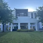 Tulsa South Medical Hotel & Suites