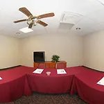 Econo Lodge Tulsa Airport
