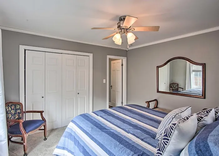 Charming Tulsa Bungalow With Furnished Deck!