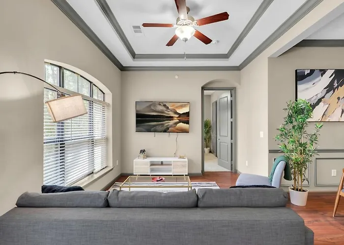 Cozy 2Br Near Bok Center Gym, Pool, Pet Frndly