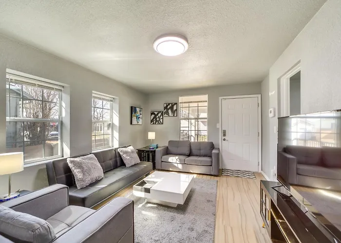 Convenient Tulsa Home - 2 Mi To Downtown!