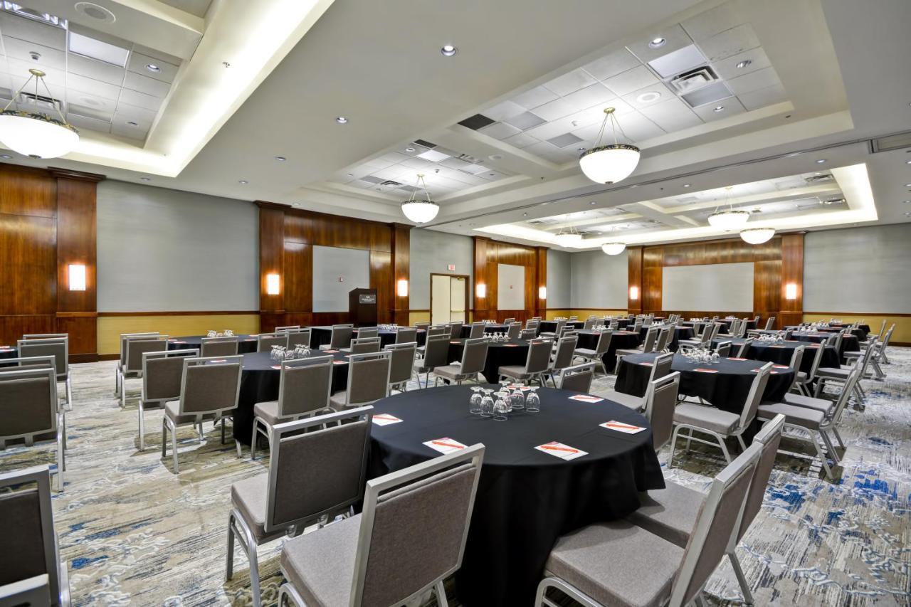 Crowne Plaza Southern Hills Hotel Tulsa