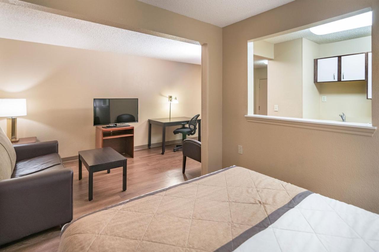 Extended America - - Midtown Hotel