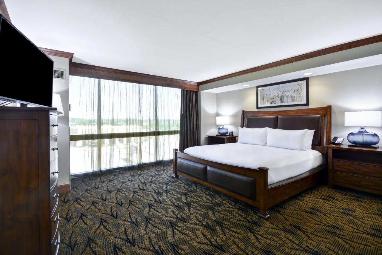 Hotel Crowne Plaza Southern Hills 4*