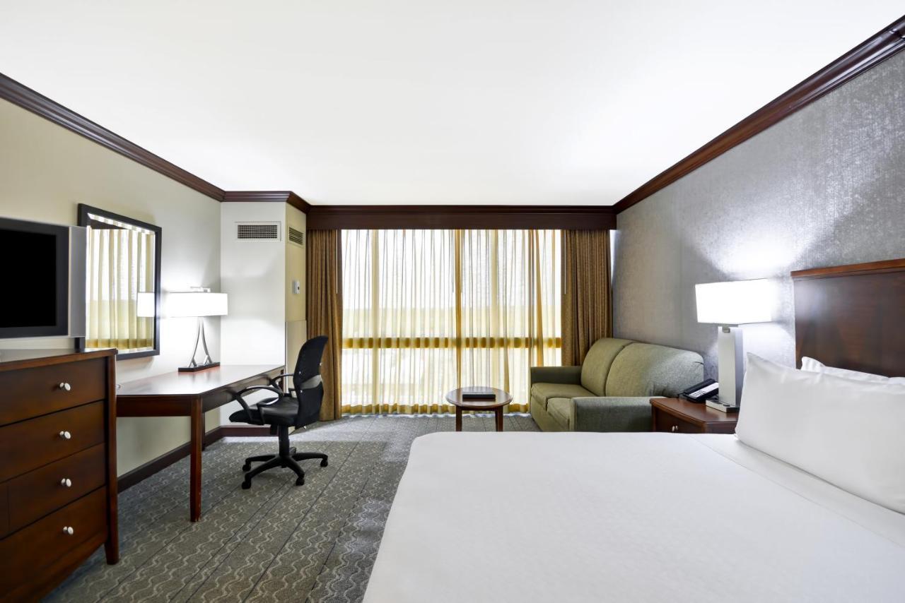 Hotel Crowne Plaza Southern Hills 4*