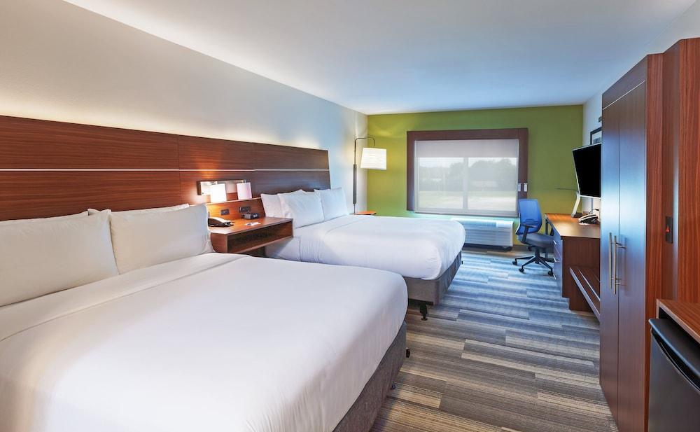 Comfort South - Woodland Hills
