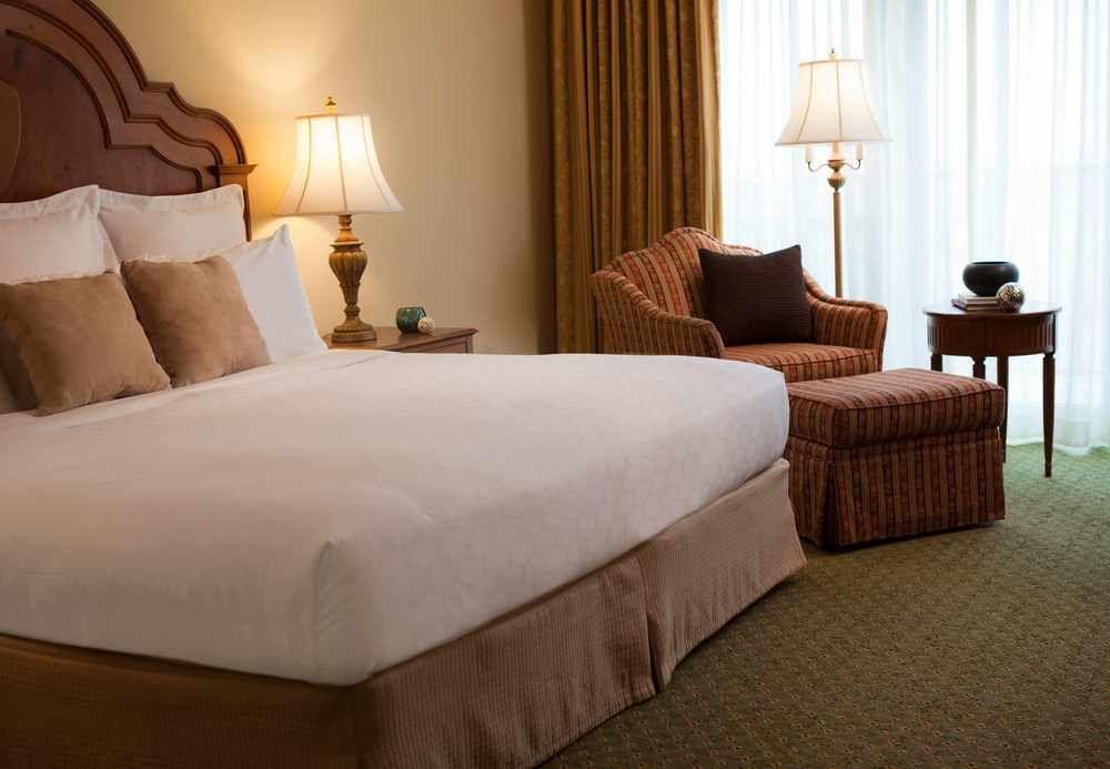 Renaissance & Convention Center Hotel