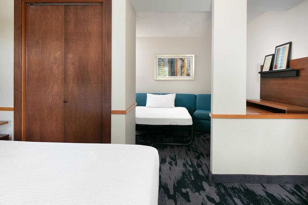 Fairfield & By Marriott Hotel