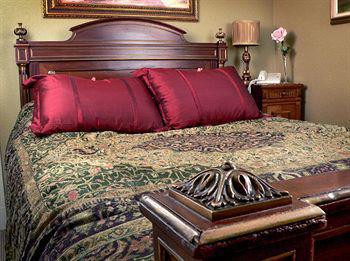 Savoy Hotel 2*