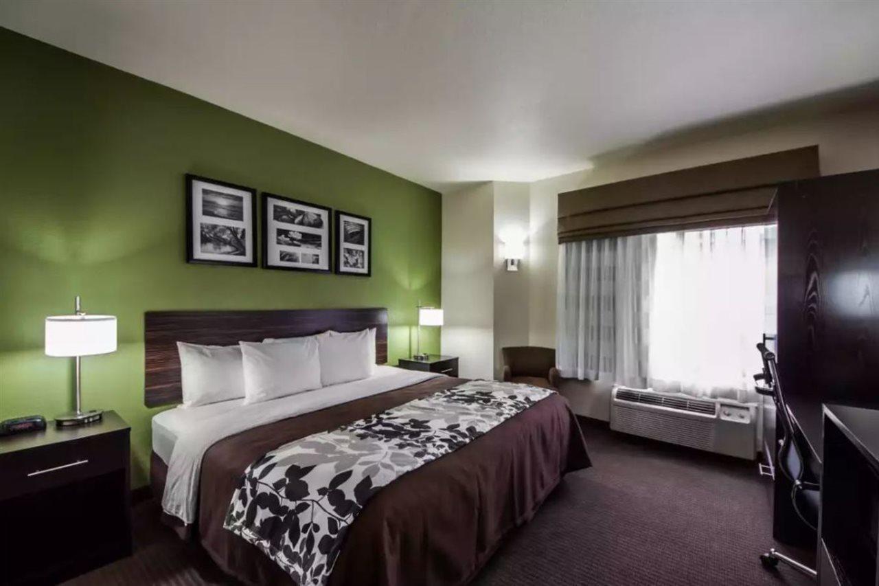 Hotel Sleep & I-44