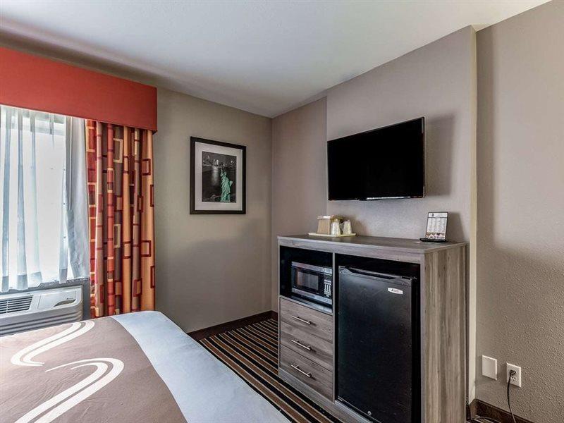 Quality I-44 Hotel Tulsa