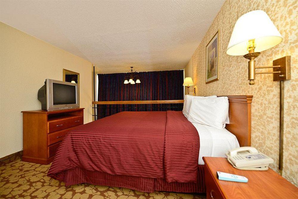 Hotel Western Airport 3*
