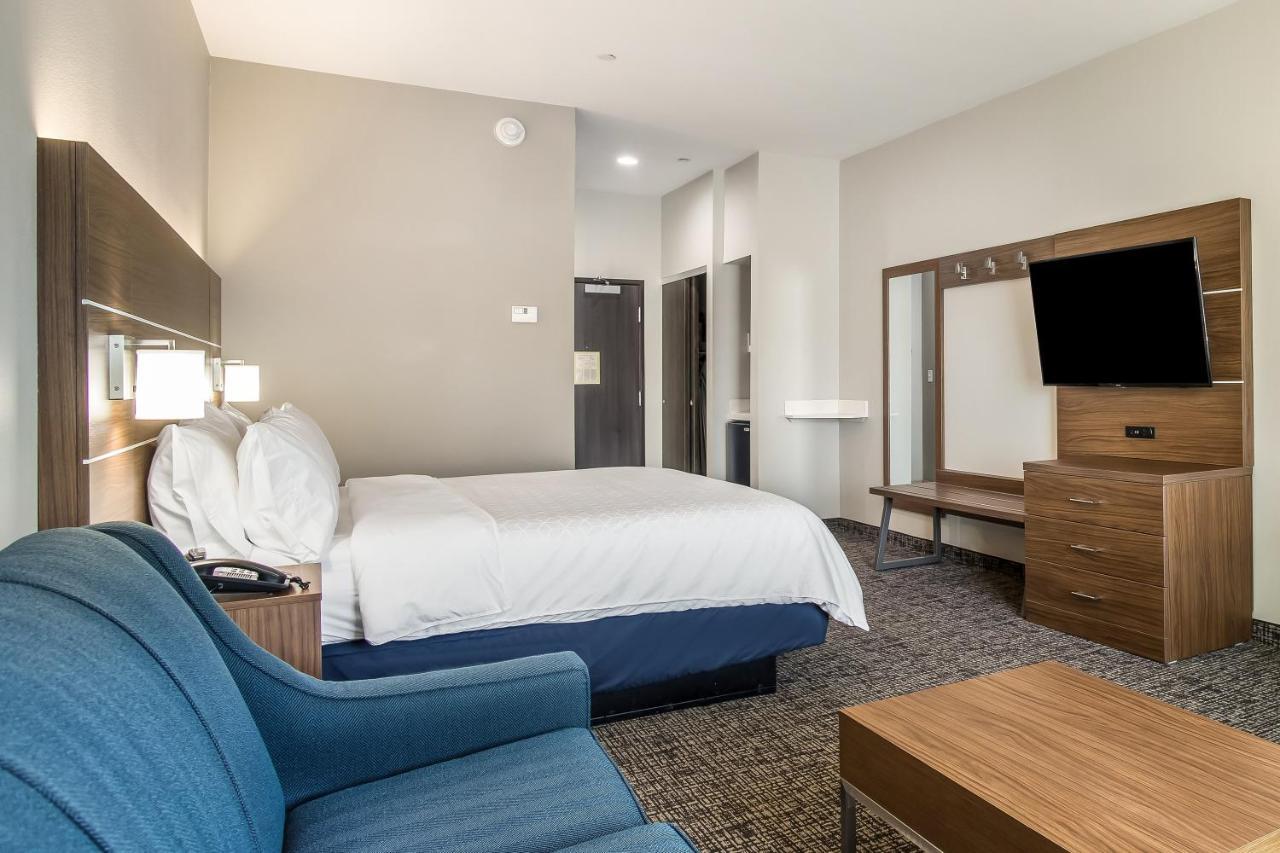 Hotel Express & East - Catoosa By Ihg