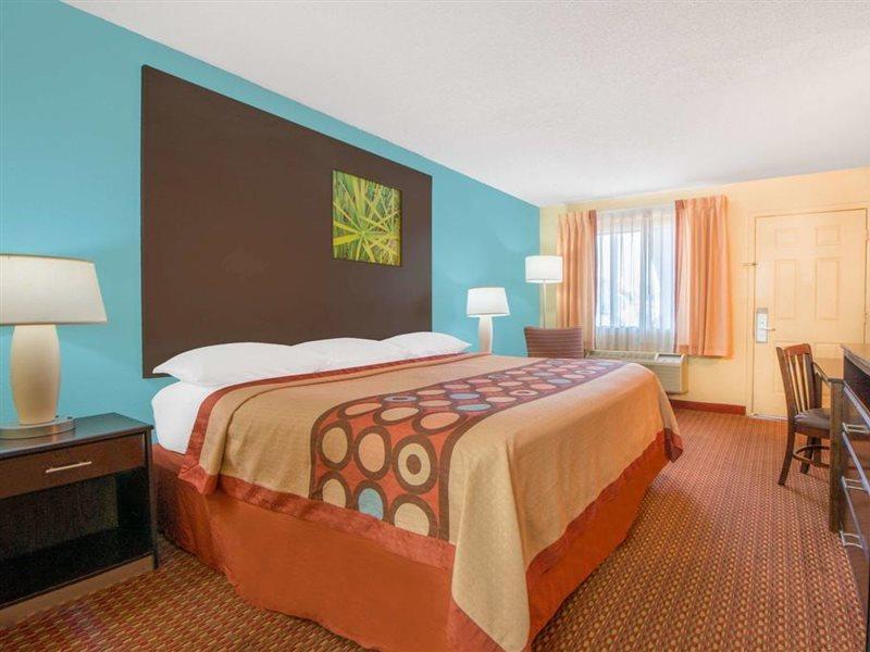 Super 8 By Wyndham