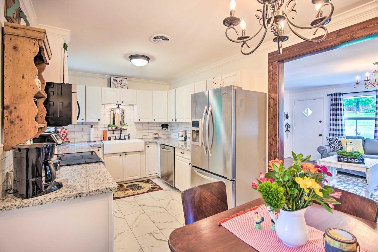Charming Country 5 Mi To Downtown Tulsa! Tulsa
