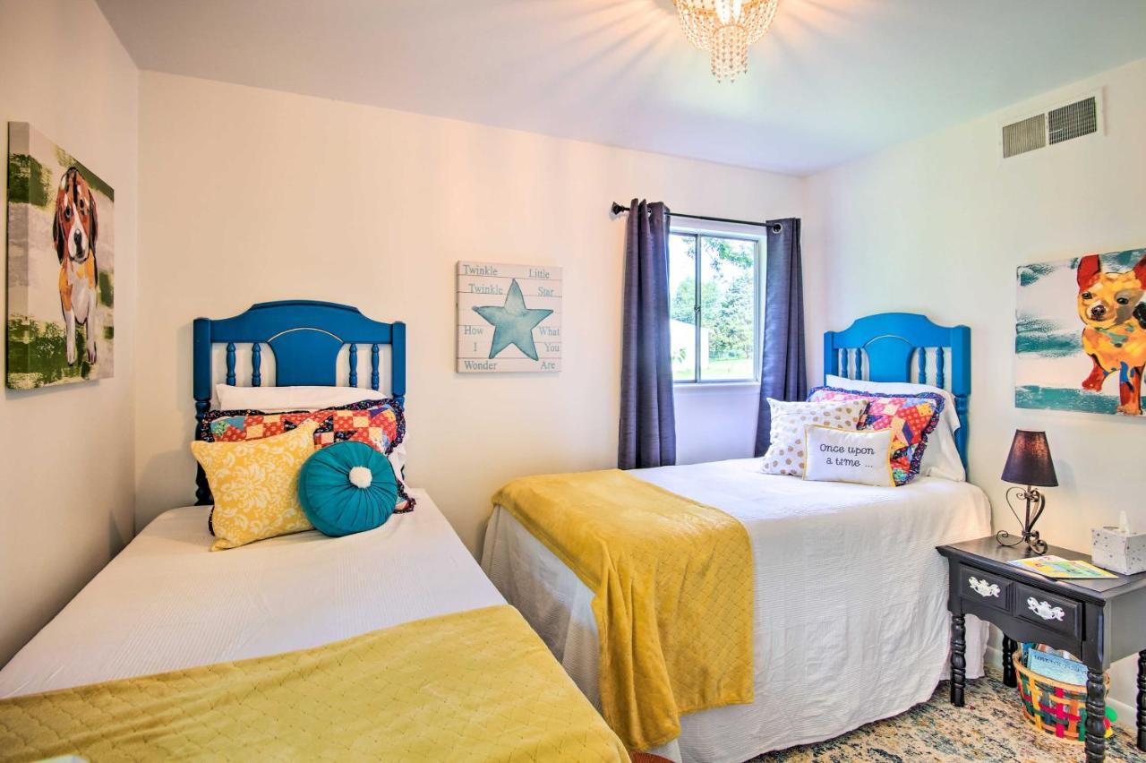 Charming Country 5 Mi To Downtown Tulsa! Casa de férias *