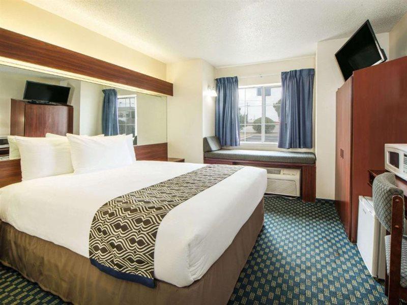 Microtel & By Wyndham - Catoosa Route 66 3* Tulsa
