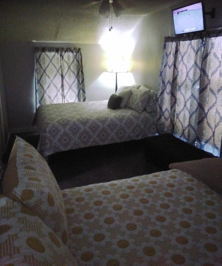 Holiday home 3-br 2-bath Family-friendly -10 Min To