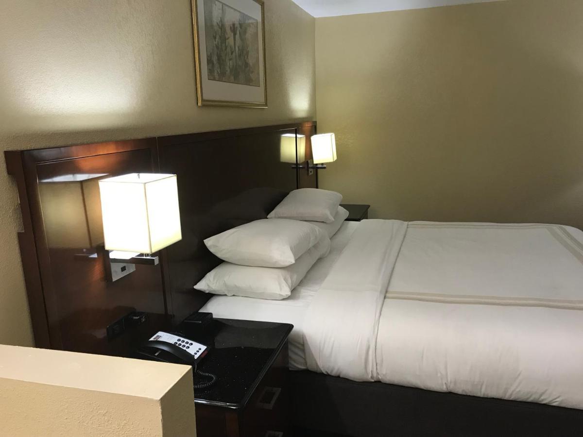 Hometown & Motel Tulsa