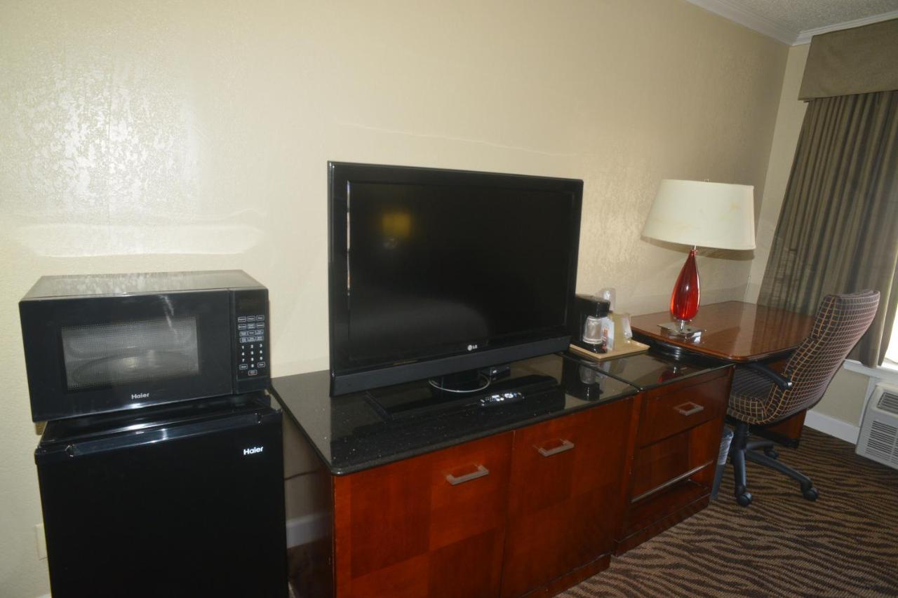 Hometown & Motel Tulsa