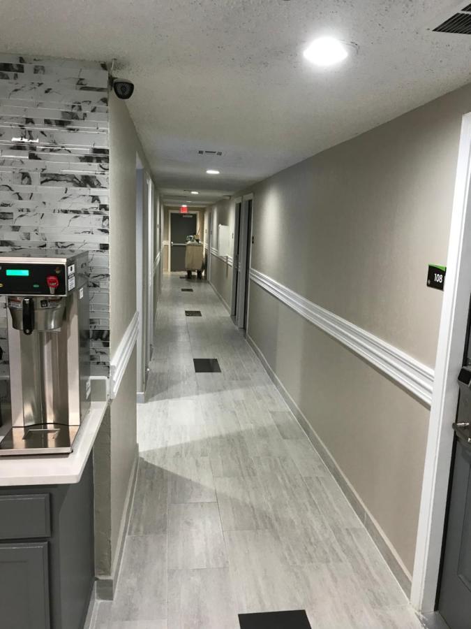 Hometown & Motel Tulsa