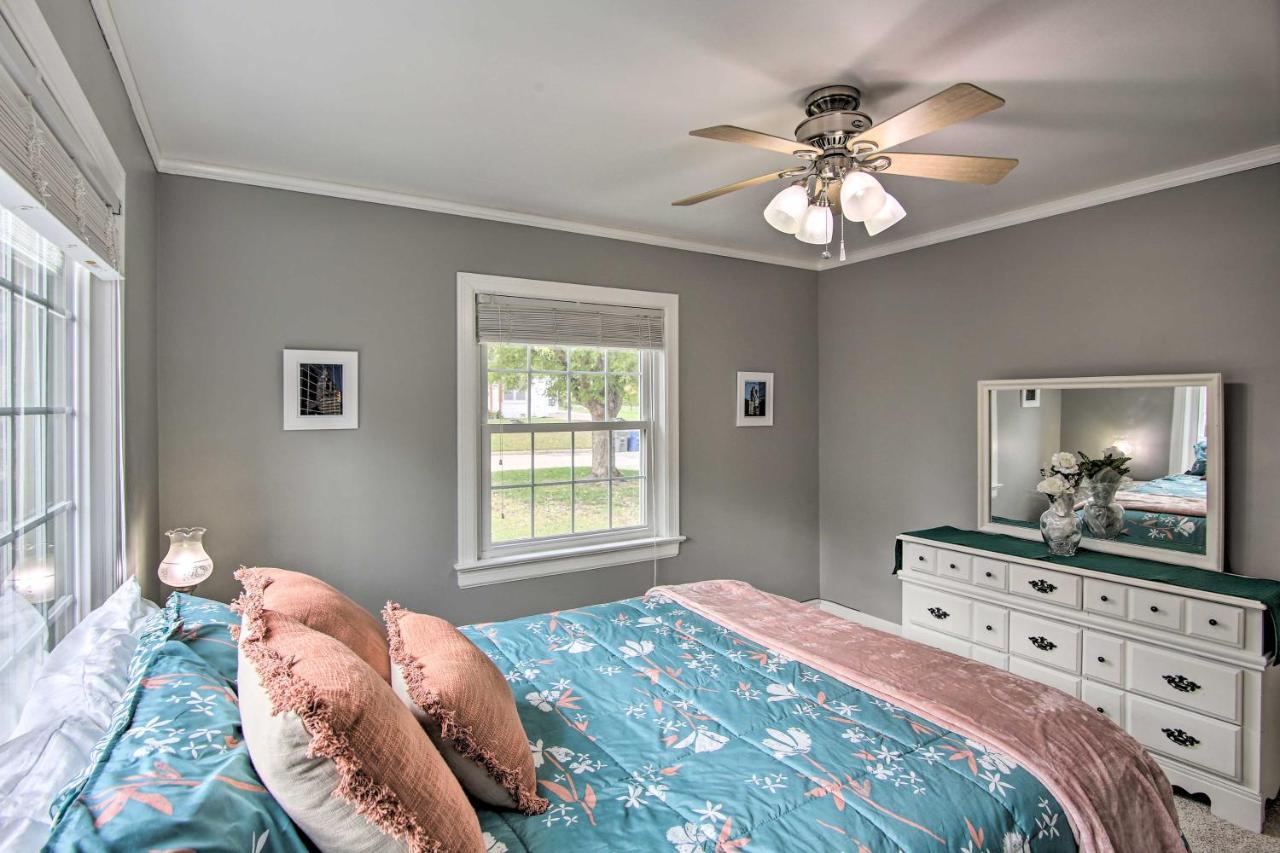 Charming With Furnished Deck! *