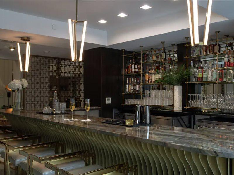 Hotel Club Curio Collection By Hilton