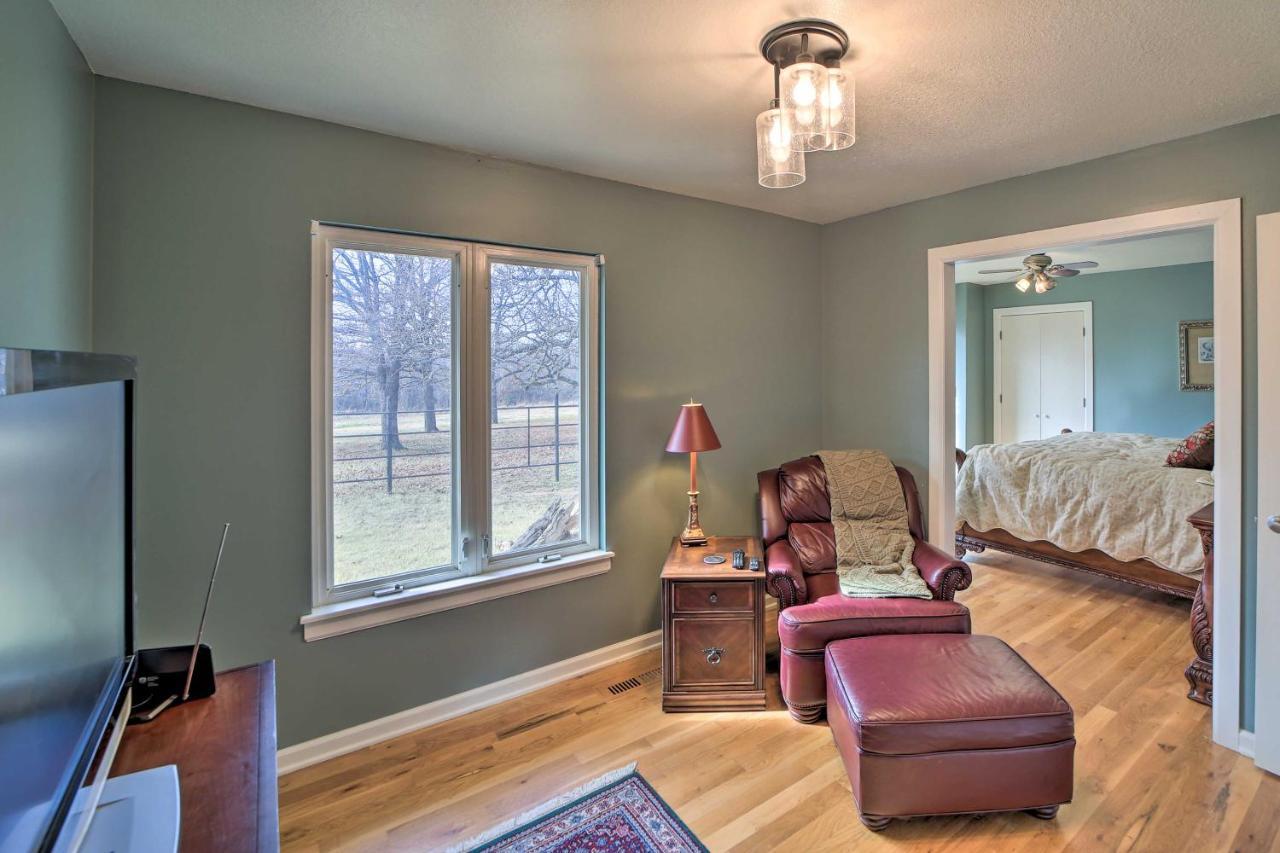 Grand Getaway With Private Pond, Dock And Deck Tulsa