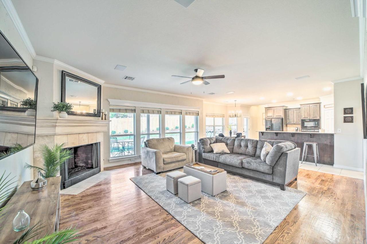 Pet-friendly Escape With Private Hot Tub! Holiday home Tulsa