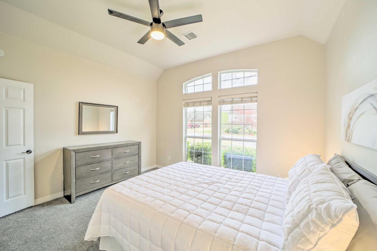 Pet-friendly Escape With Private Hot Tub! Tulsa