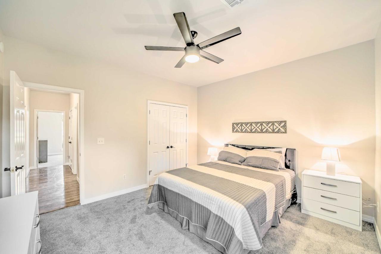Holiday home Pet-friendly Escape With Private Hot Tub!