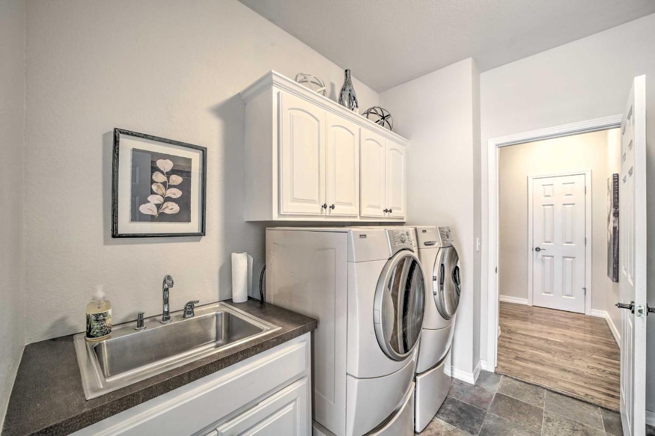 Pet-friendly Escape With Private Hot Tub! *