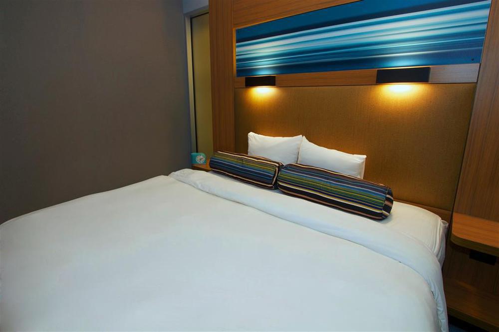 Aloft Downtown 3* Tulsa