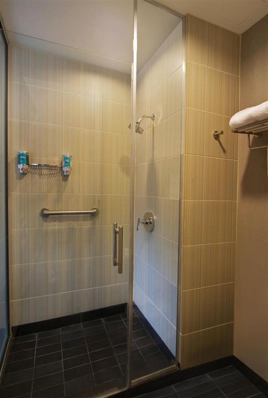 Aloft Downtown Hotel