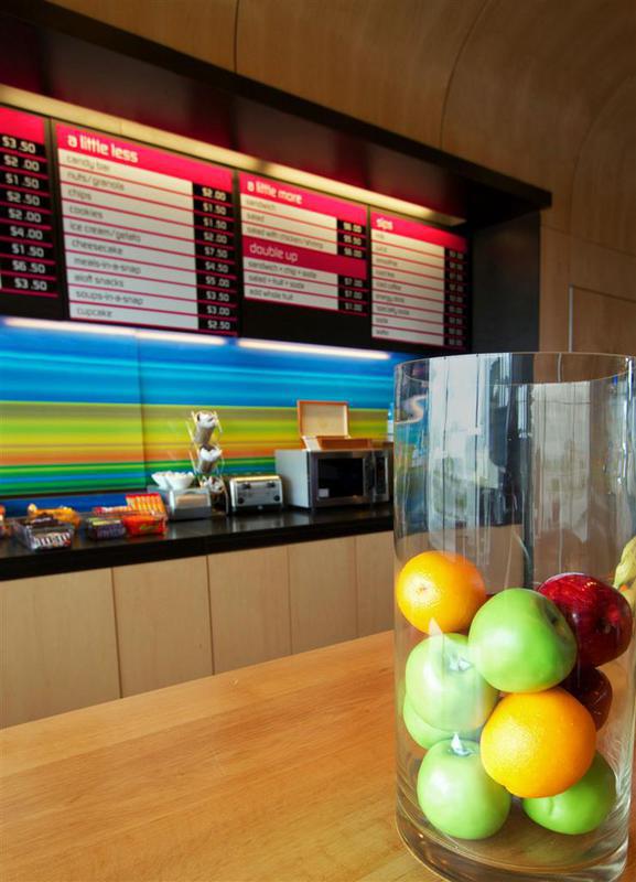 Aloft Downtown 3*