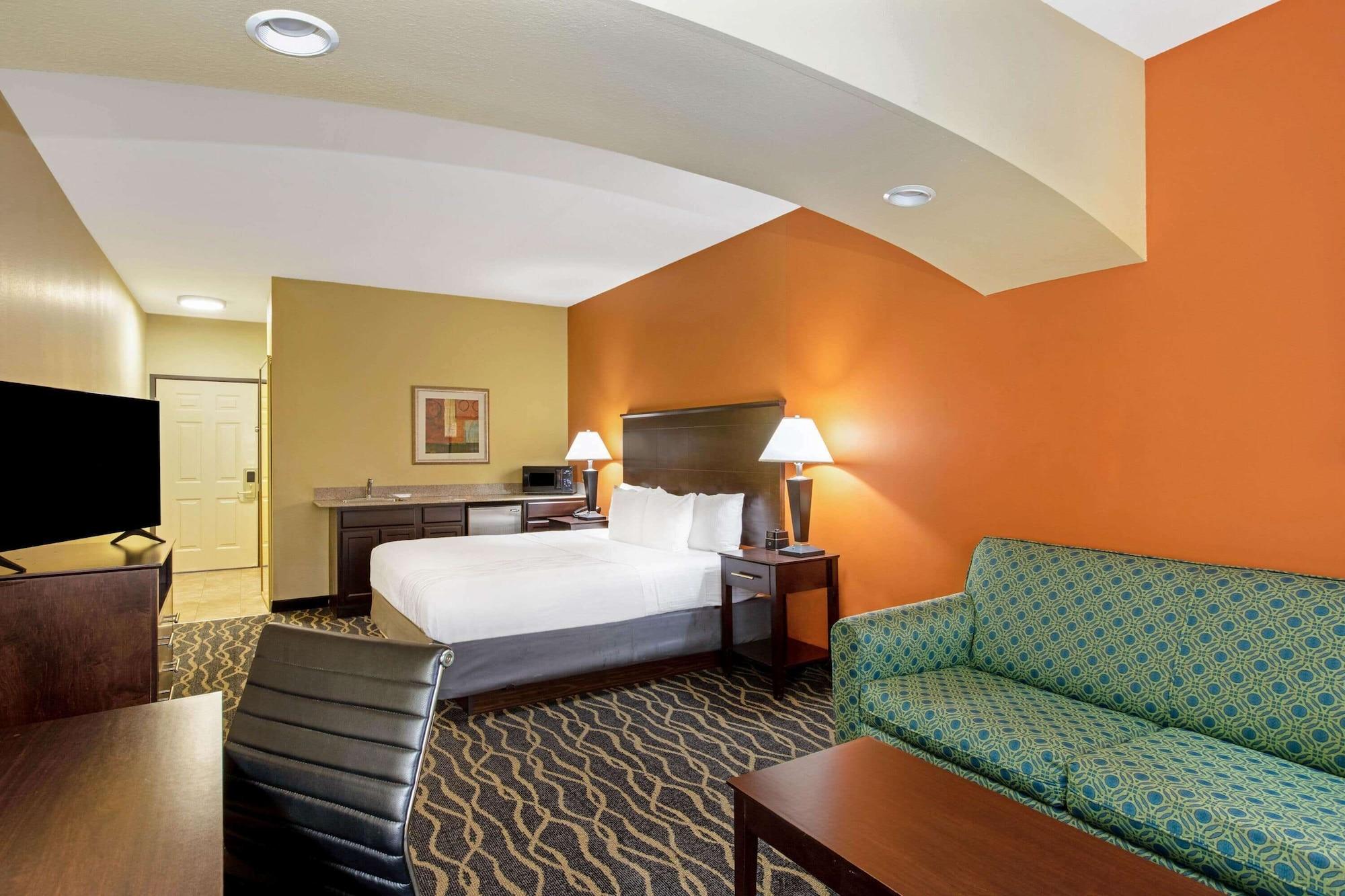 La Quinta By Wyndham Airport / Expo Square 3*