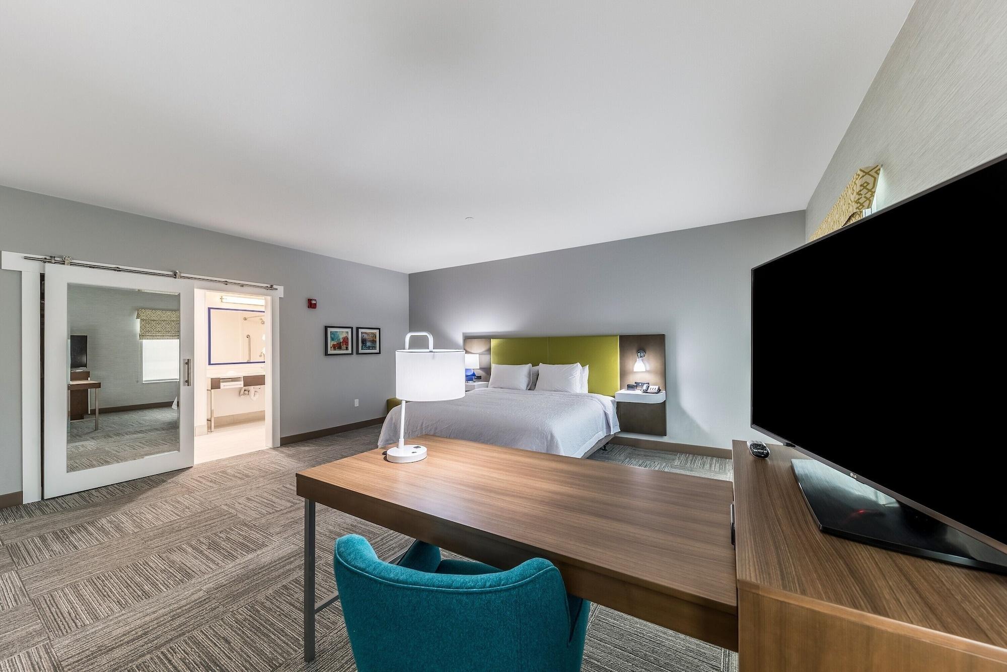Hampton & Tulsa-woodland Hills Hotel