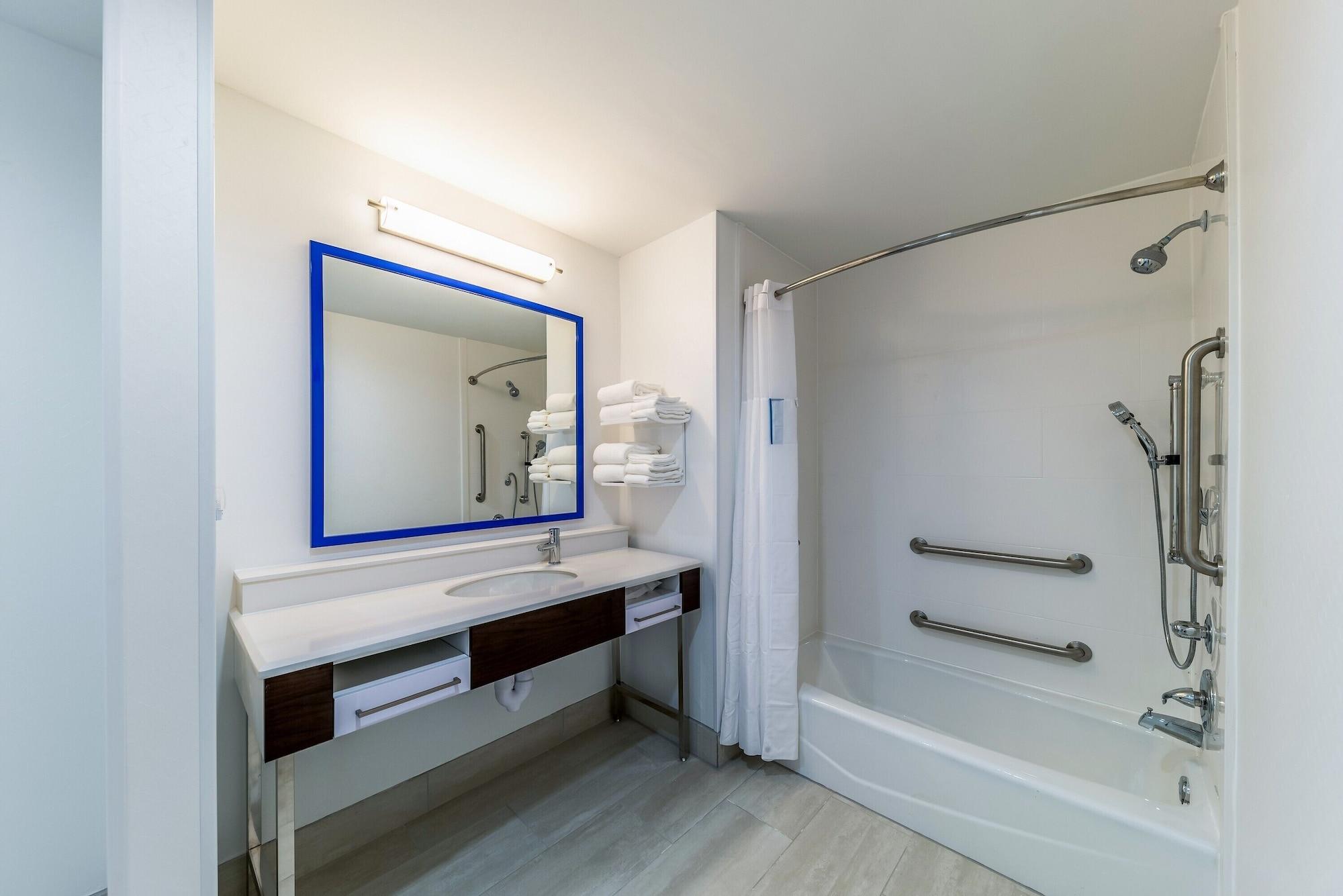 Hotel Hampton & Tulsa-woodland Hills Tulsa