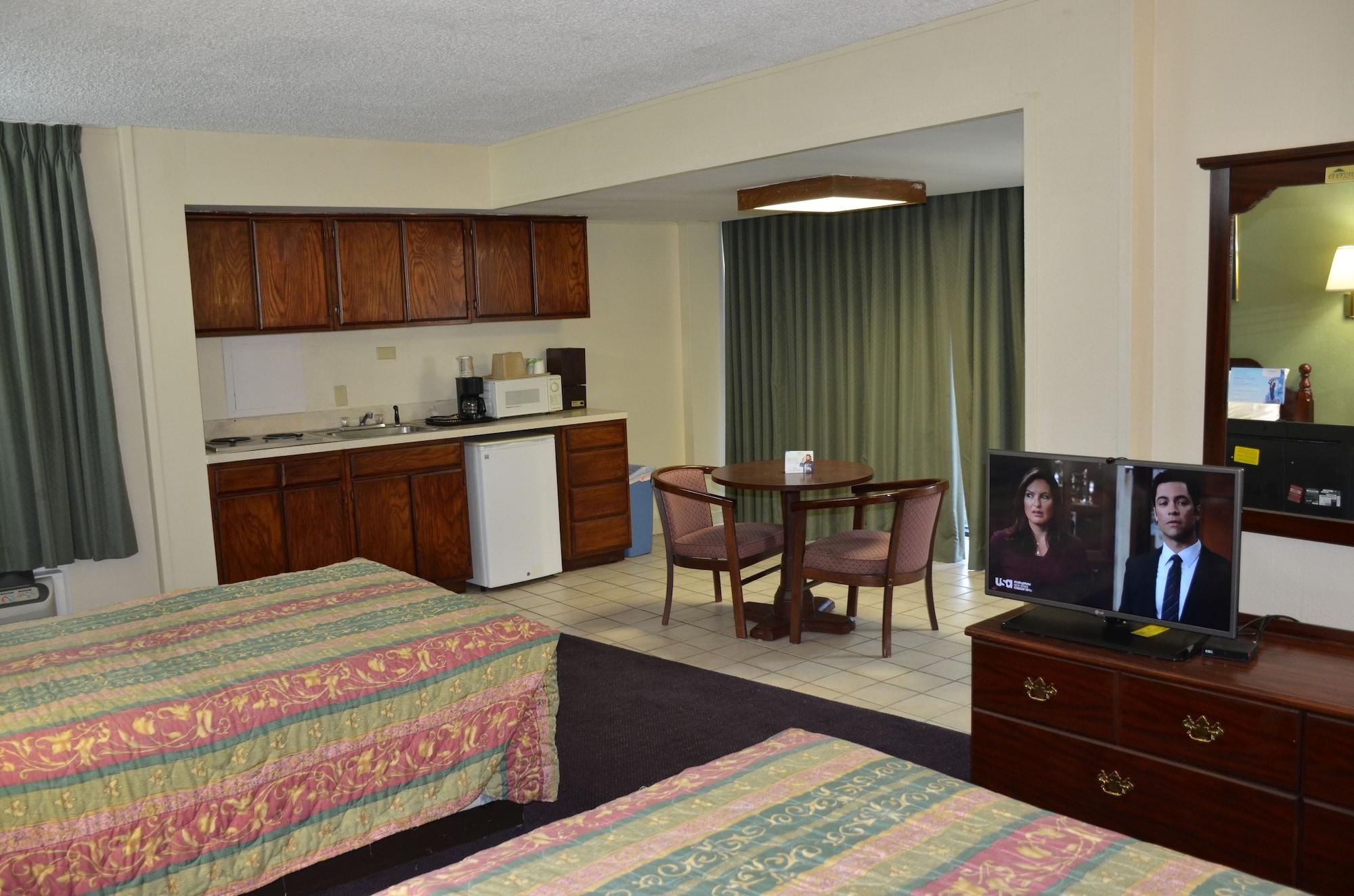 Days By Wyndham Southern Hills/oru Hotel Tulsa