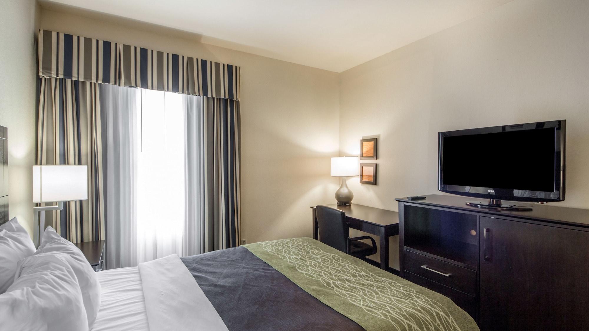Quality Tulsa-downtown West Inn